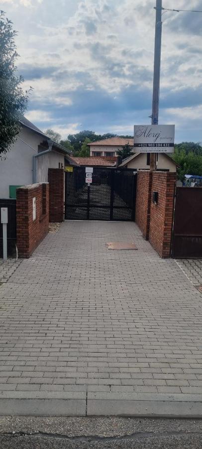 Alexej Apartmany เวลคีเมเดียร์ ภายนอก รูปภาพ
