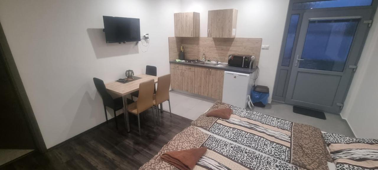 Alexej Apartmany เวลคีเมเดียร์ ภายนอก รูปภาพ